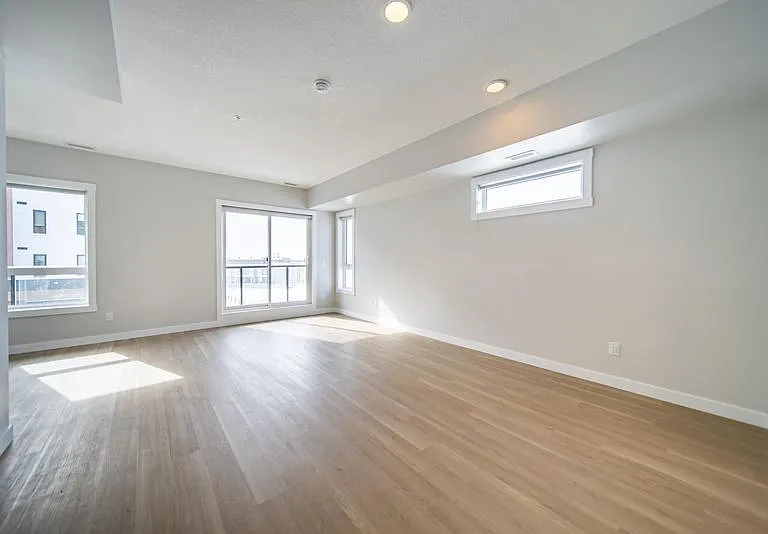 3870 Market St SE — Photo 27
