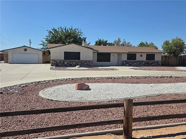 13881 Jicarilla Rd — Photo 30