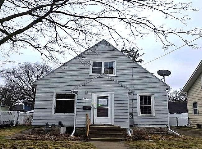 1st image of 1009 5th Ave NW
