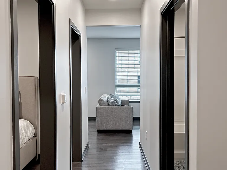 AYR Apartments — Photo 32