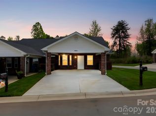 7000 Owens Ct, Lowell, NC 28098