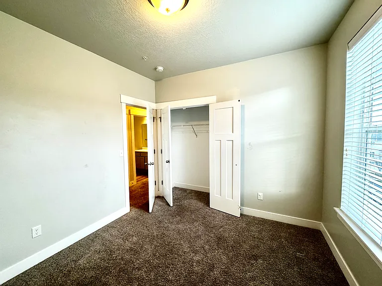 14514 S Ronan Ln #302 — Photo 9
