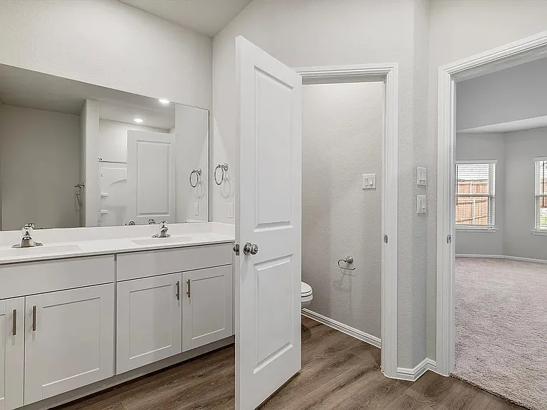 422 Wydown Dr — Photo 23