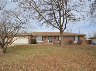 2749 W Village Ter, Springfield, MO 65810