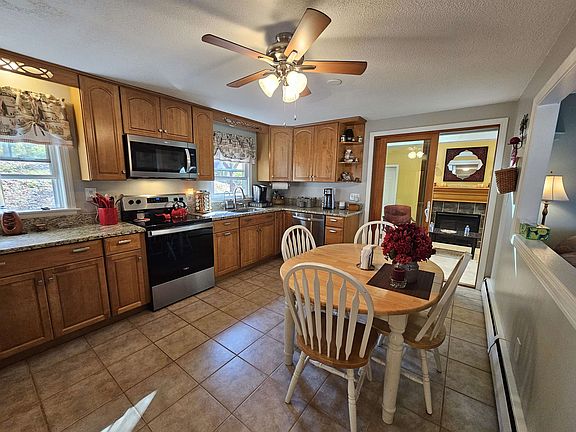 4th image of 12 Elmer Drive