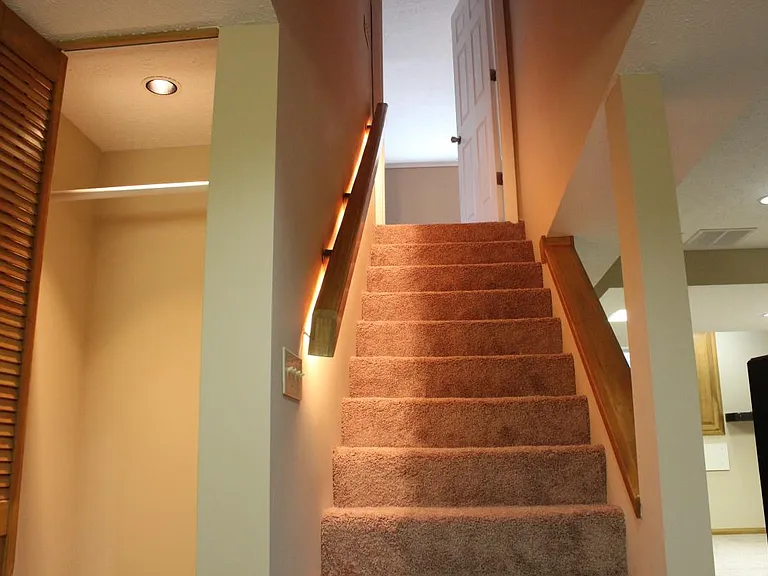 7690 Old Foxe Ct — Photo 13
