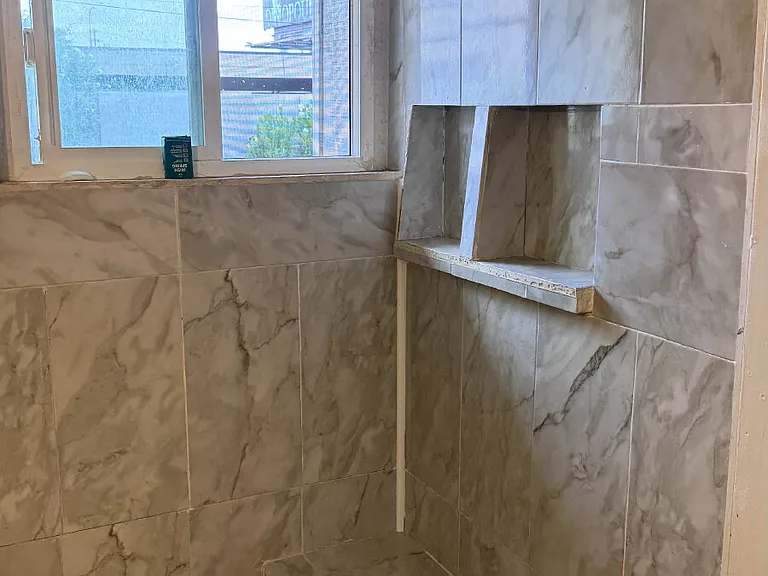 2102 W Mariposa St #10 — Photo 5