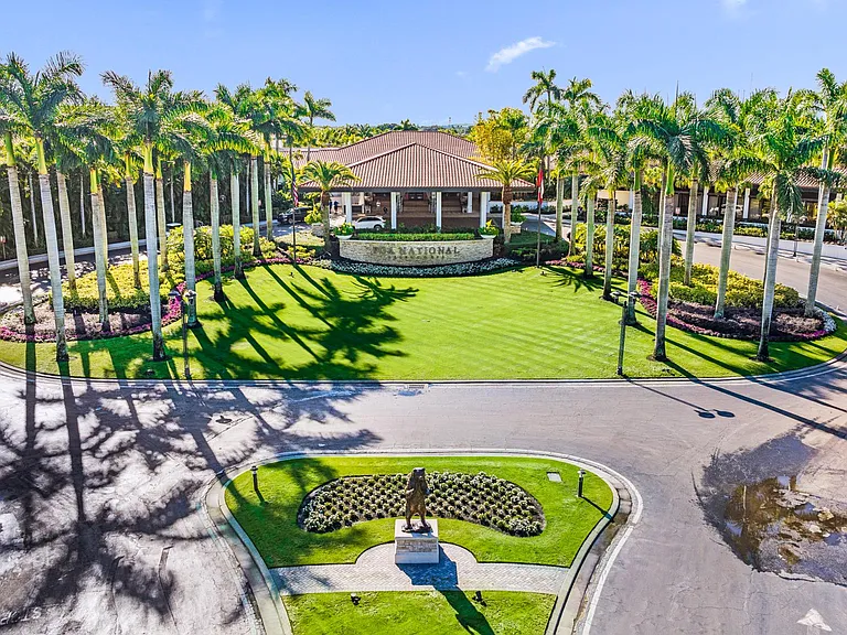 Resort Ln — Photo 3
