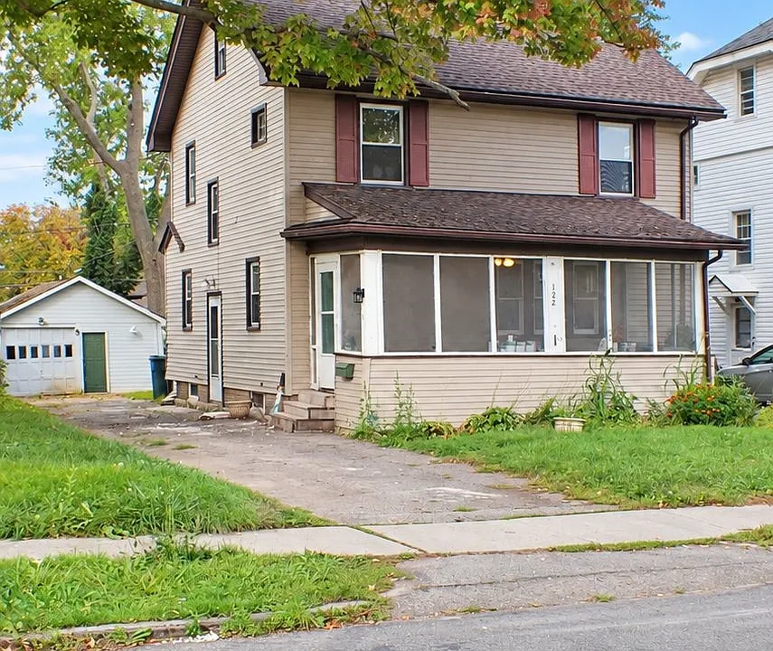 122 Holcroft Rd