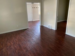 311 W 6th St, Staunton, IL 62088