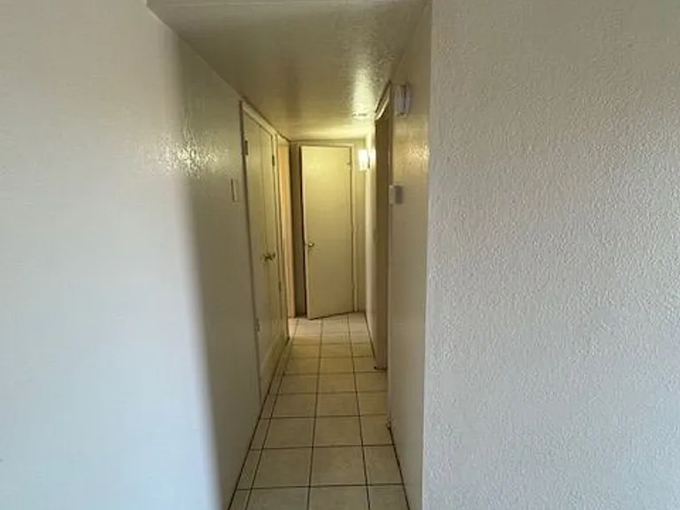 446 E Pastime Rd — Photo 5