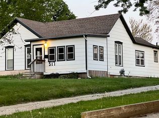 517 New York Ave, Creston, IA 50801