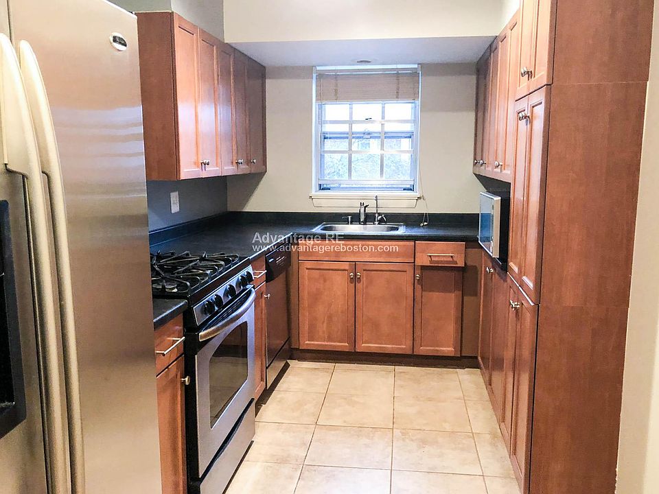 RENOVATED KITCHEN - TONS OF CABINET STORAGE