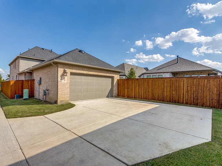 3209 Point Indy Ln — Photo 15
