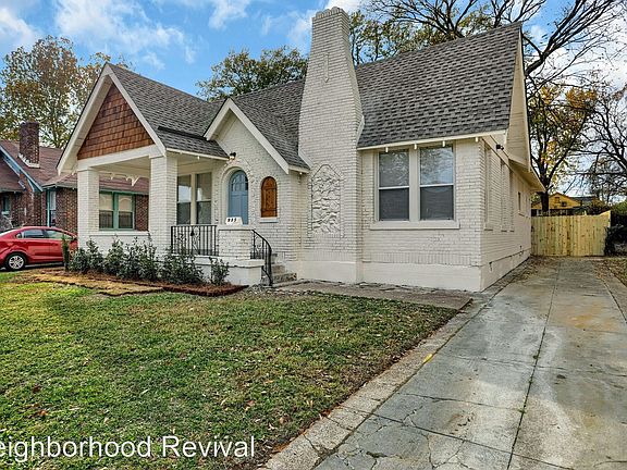 5th image of 985 N Willett St