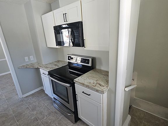 4th image of 4236 Ames Ave