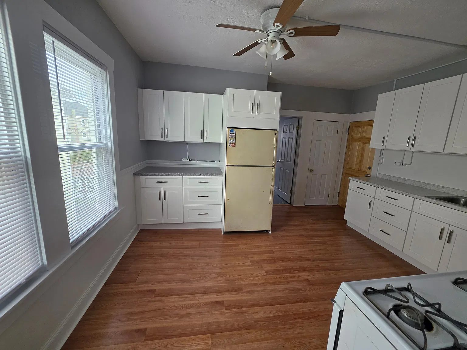 2 bed, 750 sqft, $1,550 — Photo 4
