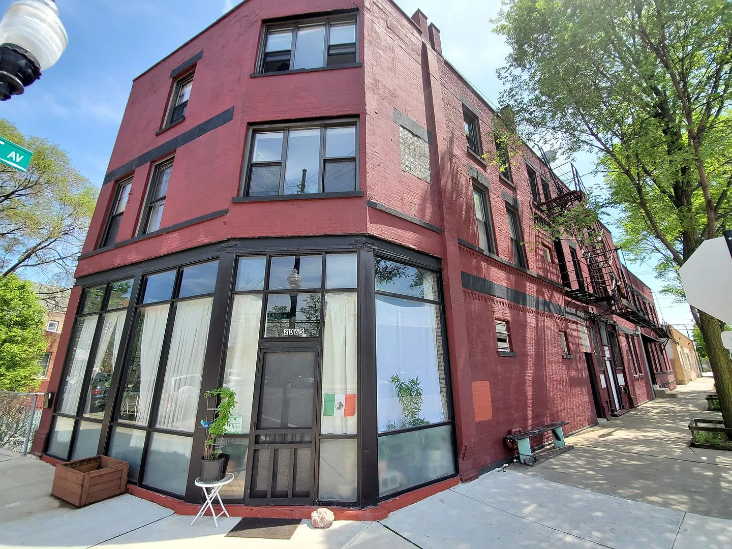 2065 Coulter St & 2409-11 S Hoyne Ave — Photo 4