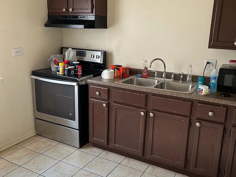 6356 S Eberhart Ave #2B — Photo 1