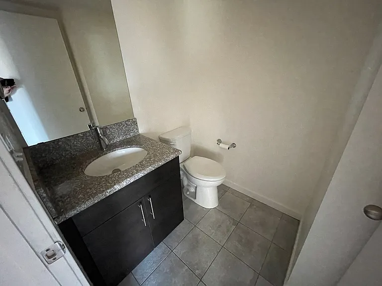 1322 S Coffman St #1 — Photo 15