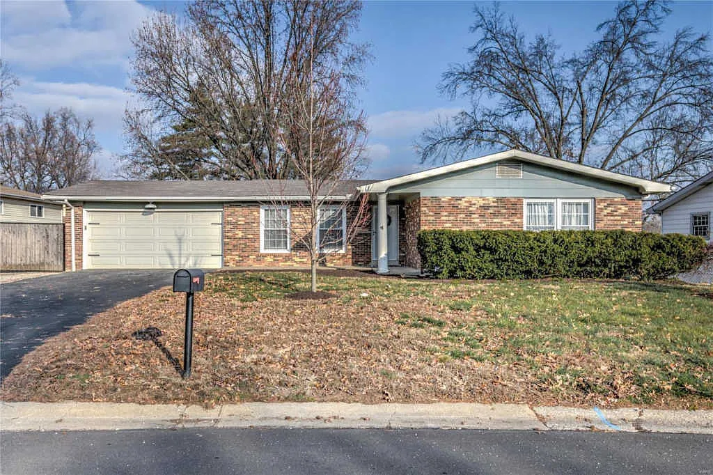 240 Pralle Ln photo 1