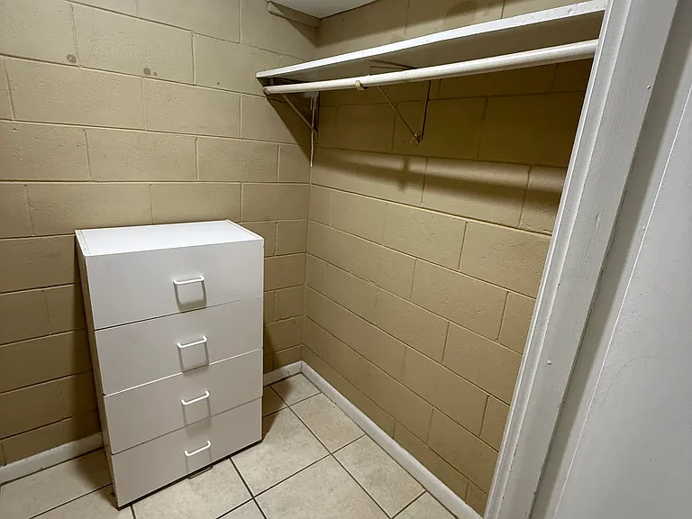 2241 W Pensacola St #52 — Photo 12