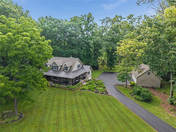 2nd image of 465 Raubsville Rd