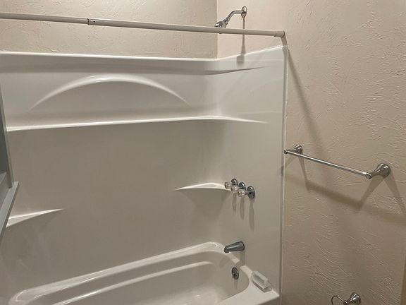 5th image of 533 S Liberty St #5