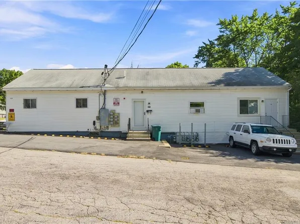 168 Rockland Ave, Woonsocket, RI 02895