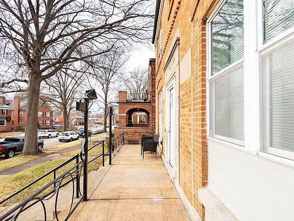 3rd image of 6651-6653 Devonshire Ave #53A