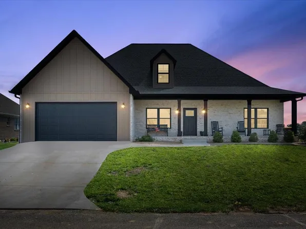12119 Lasalle Ct, Glade Spring, VA 24340