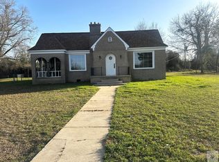 1406 E Main St, Atlanta, TX 75551