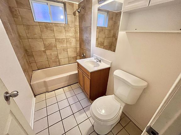 5th image of 2119 135th Pl APT 1
