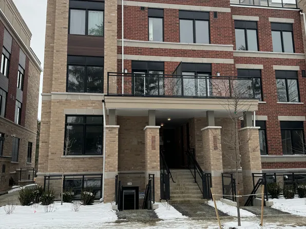 58 Elizabeth St S, Richmond Hill, ON