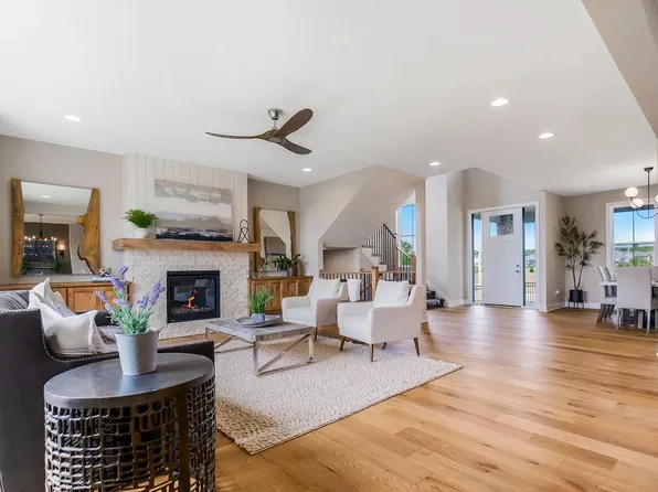 2416 W 177th St, Overland Park, KS 66085