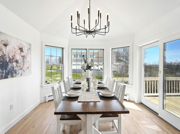 922 Hill St, Suffield, CT 06078