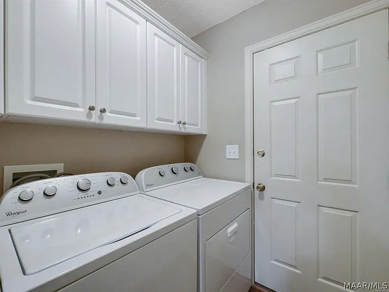 9691 Greythorne Way — Photo 15