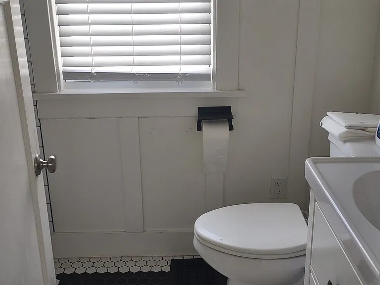 220 Monteray Ave — Photo 15