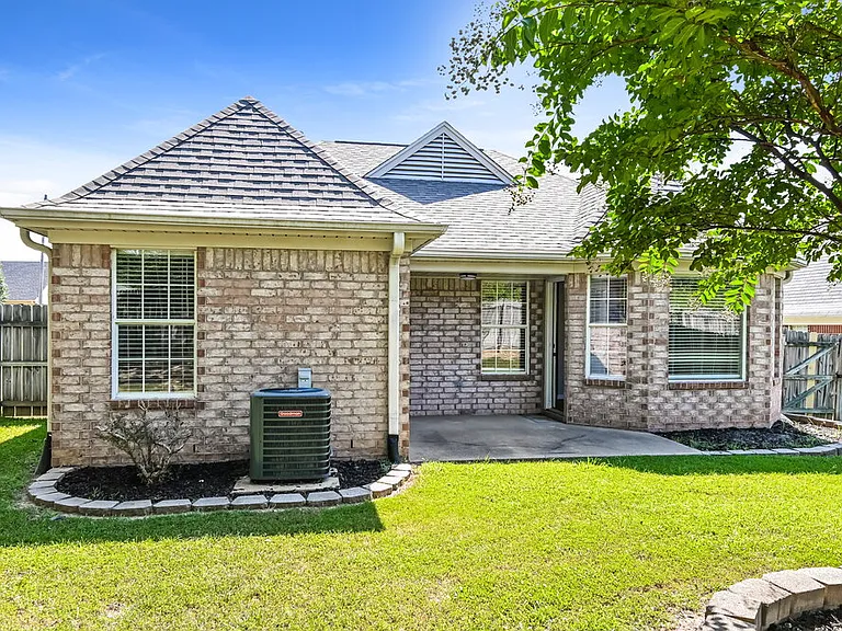 3123 Conger Ct W — Photo 16
