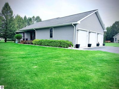 888 Clyde Lee Dr, Traverse City, MI, 49696