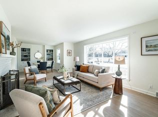 8033 N Regent Rd, Fox Pt, WI 53217