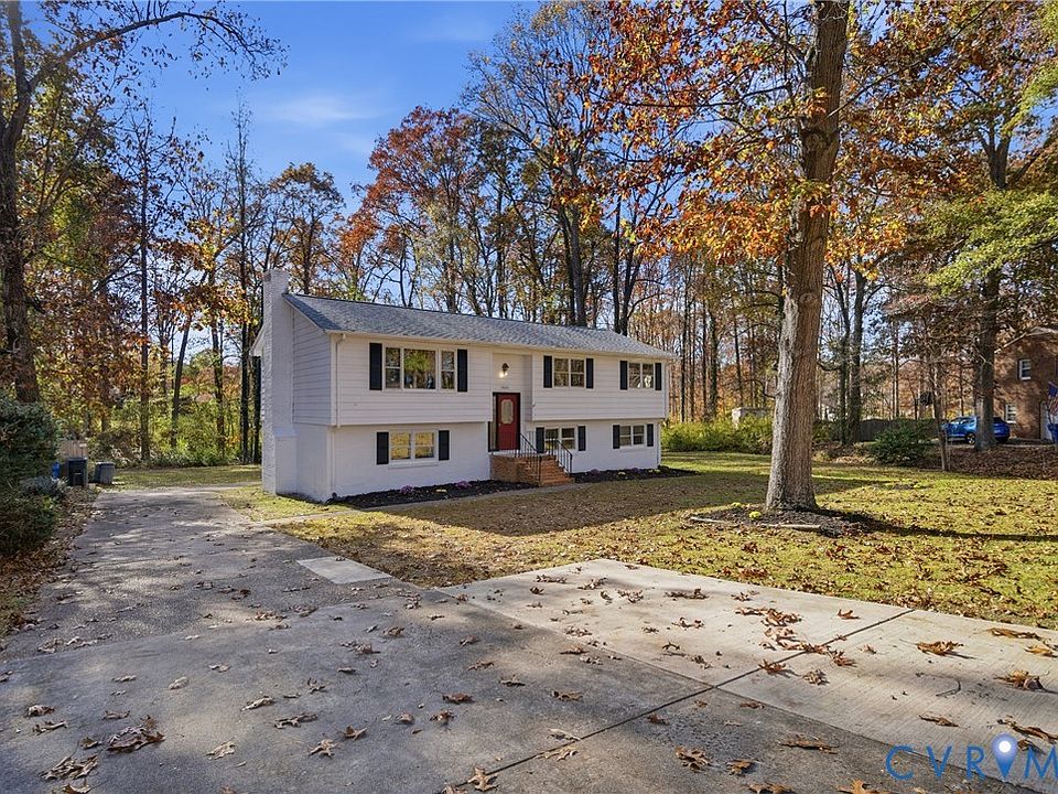 1st image of 15050 Horseshoe Bend Dr