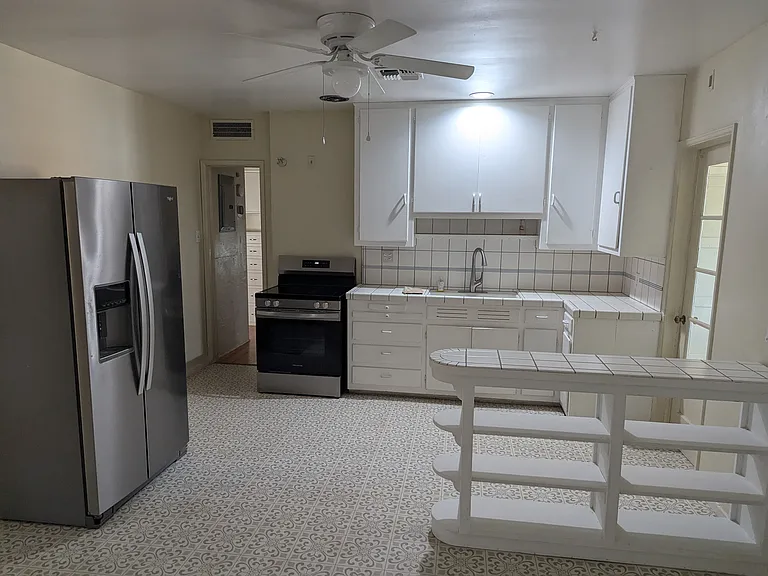 3030 Chester Ln — Photo 13