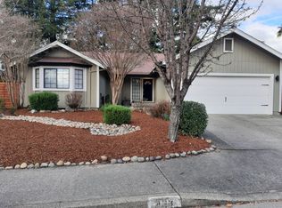 423 Wilson Ln, Windsor, CA 95492