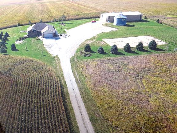 3rd image of 1679 County Road X