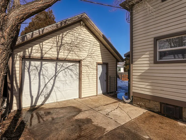 625 Lewis St #B — Photo 28