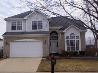 627 Century Farm Ln, Naperville, IL 60563