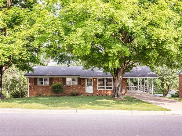 1135 Waterman Dr, Harrisonburg, VA 22802