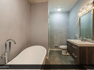 2123 W Rice St #1WR, Chicago, IL 60622