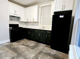 63 Wade St #1R, Jersey City, NJ 07305